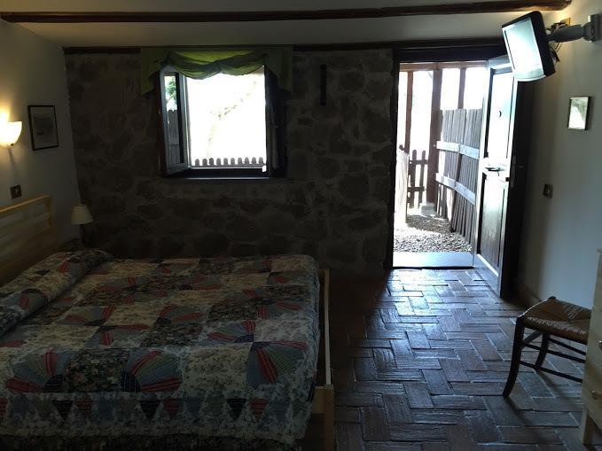 Agriturismo Monte Due Torri Дженцано-ді-Рома Екстер'єр фото