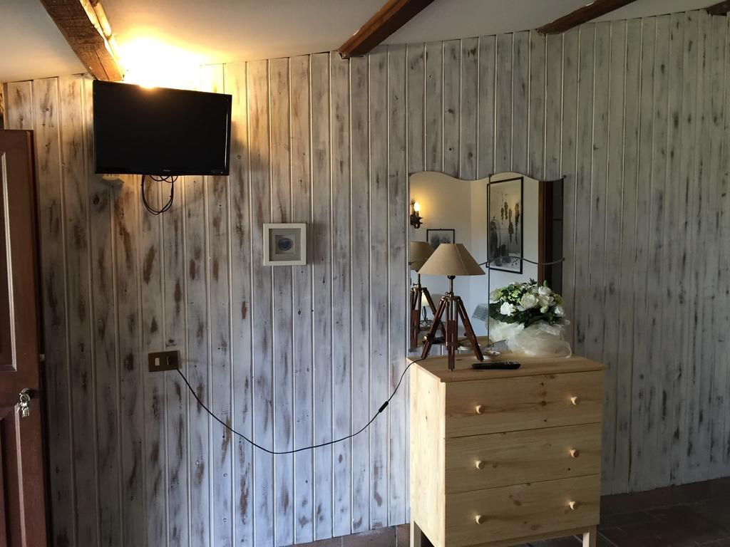 Agriturismo Monte Due Torri Дженцано-ді-Рома Екстер'єр фото