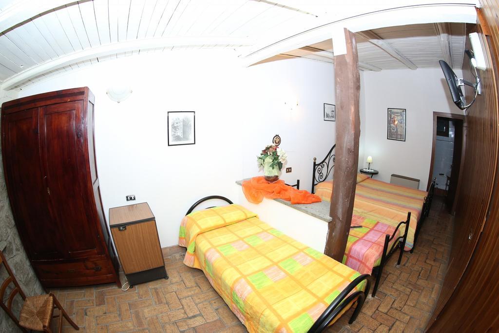 Agriturismo Monte Due Torri Дженцано-ді-Рома Екстер'єр фото