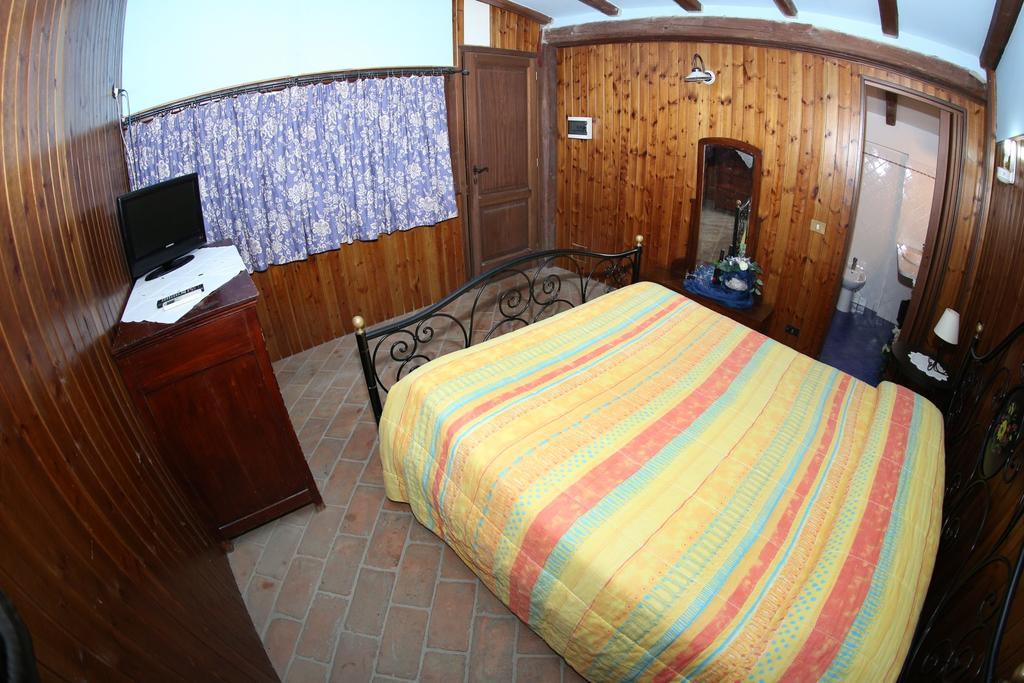 Agriturismo Monte Due Torri Дженцано-ді-Рома Екстер'єр фото