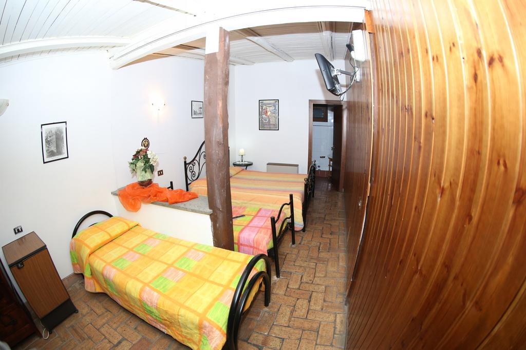 Agriturismo Monte Due Torri Дженцано-ді-Рома Екстер'єр фото